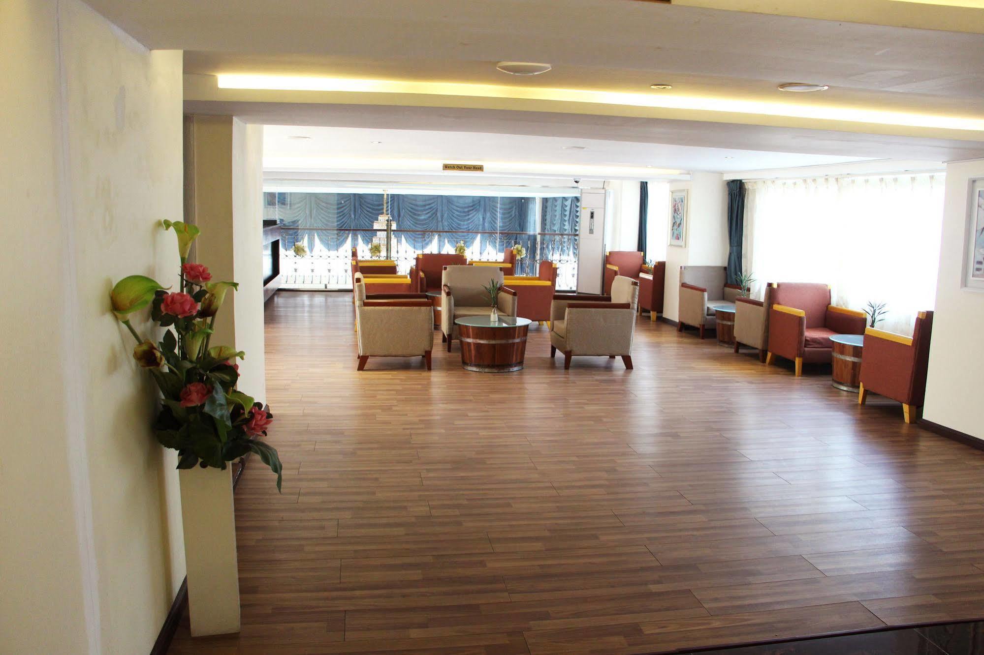 Sunny Holiday Hotel Gyogon Exterior foto